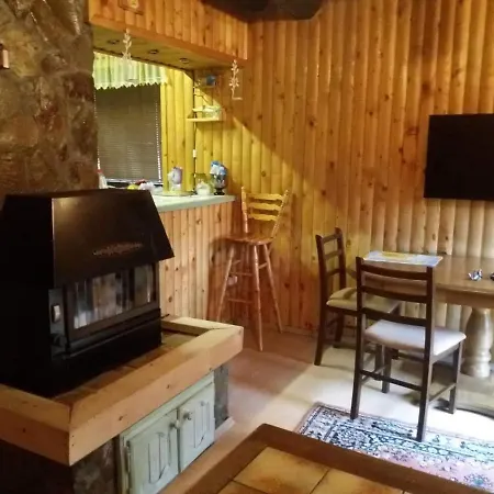 Vlasic Vikendica Holiday home *